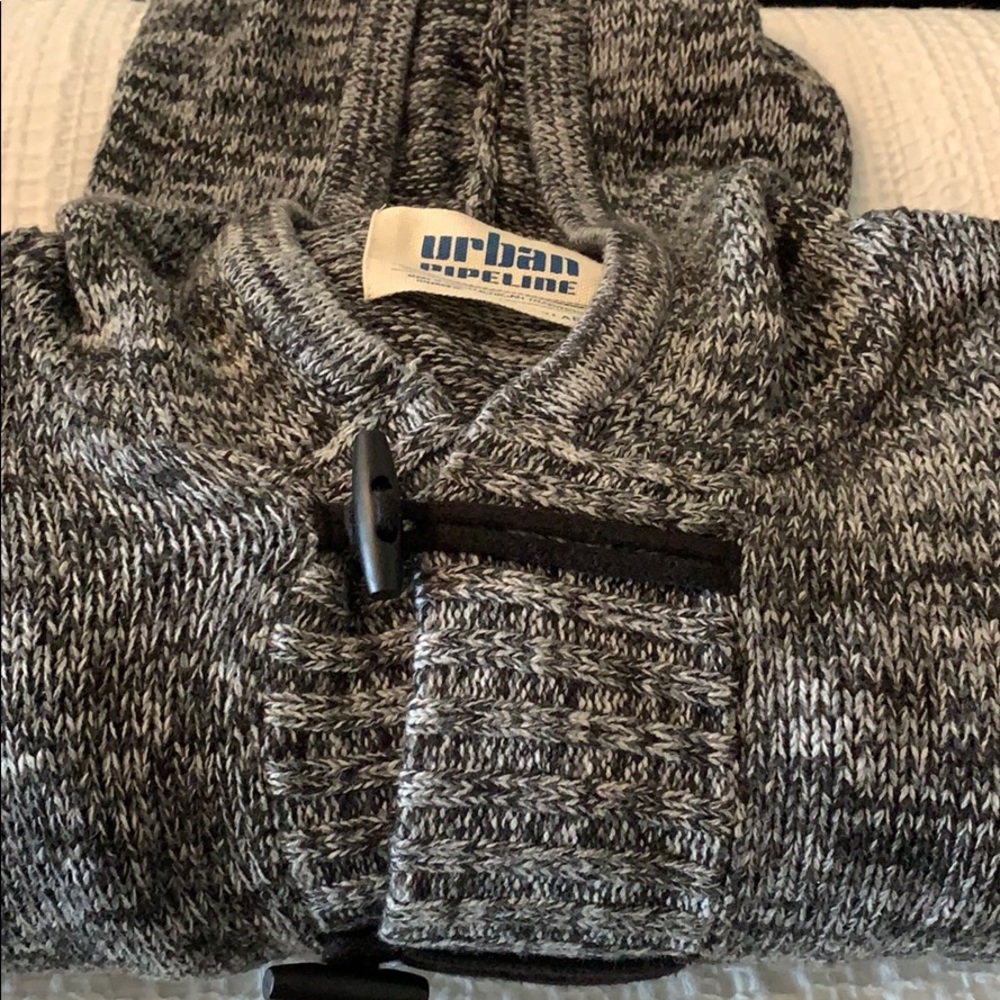 Men’s hoodie sweater